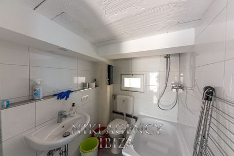 Villa a Cala Tarida, Ibiza, Cala Tarida - € 795.000 | Ref: CVE074 - foto 37